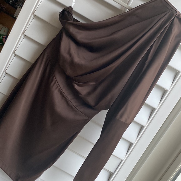 Mistress Rocks, 'Award Ceremony' Dark Khaki One Sleeve Drape Dress, Size XS - Picture 9 of 12